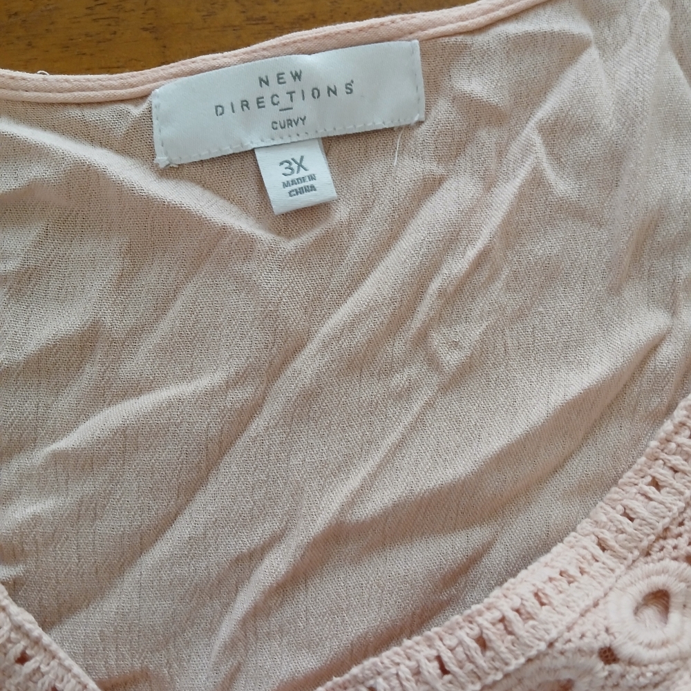 Pink Lace Top. Plus Size - Picture 2 of 3